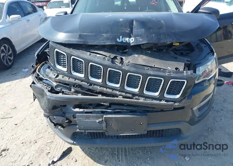 2018 Jeep Compass Sport Fwd z USA, uszkodzony, nr VIN 3C4NJCAB2JT211158